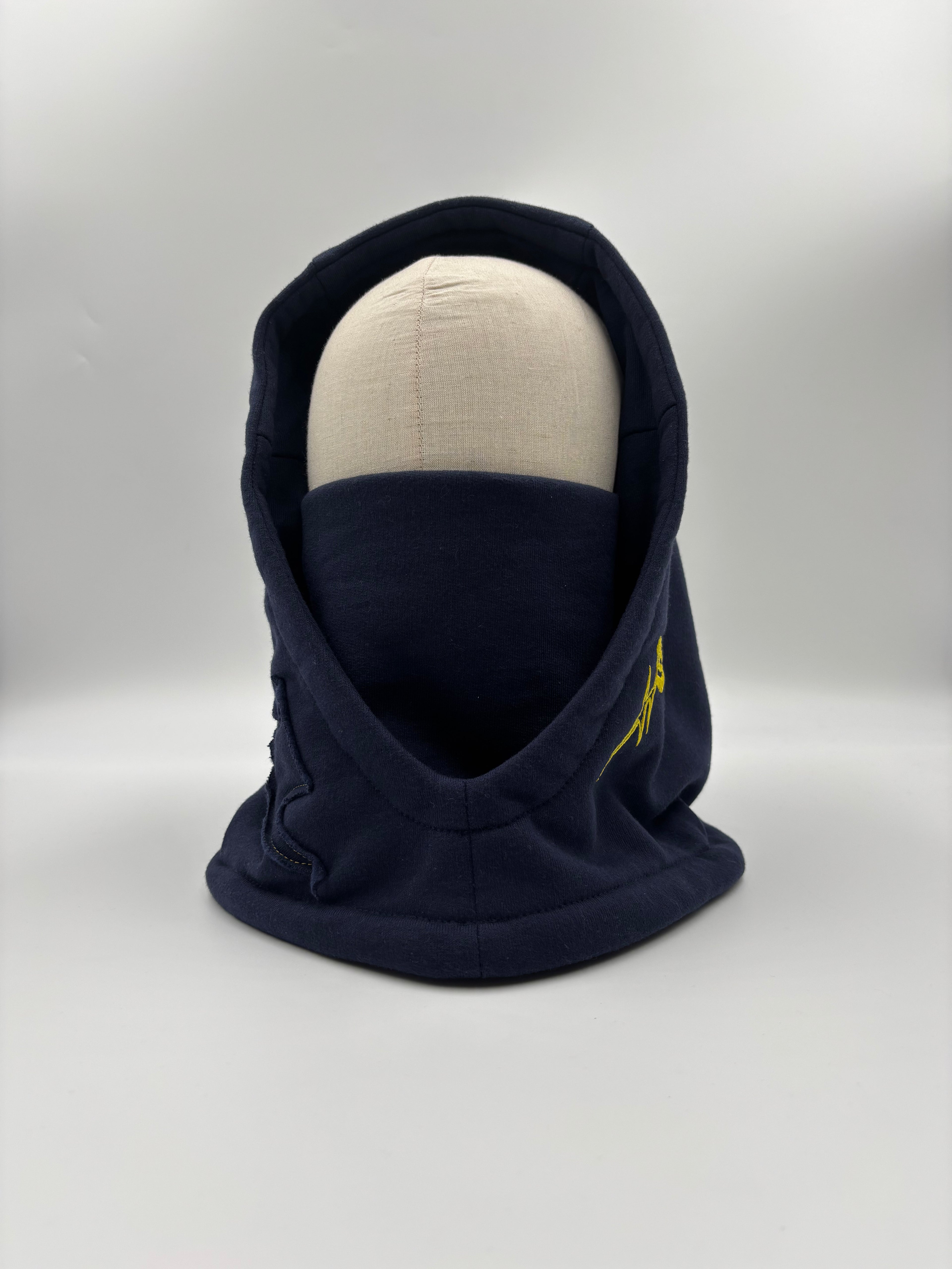 Capucha Navy Oscuro C-90